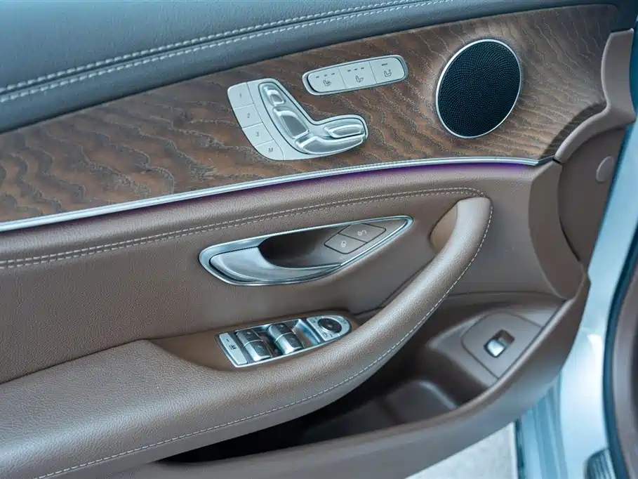 Mercedes-Benz E-Class 2023 — фото 5