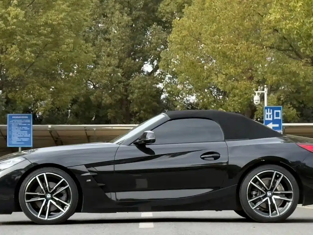 BMW Z4 2021 — фото 3