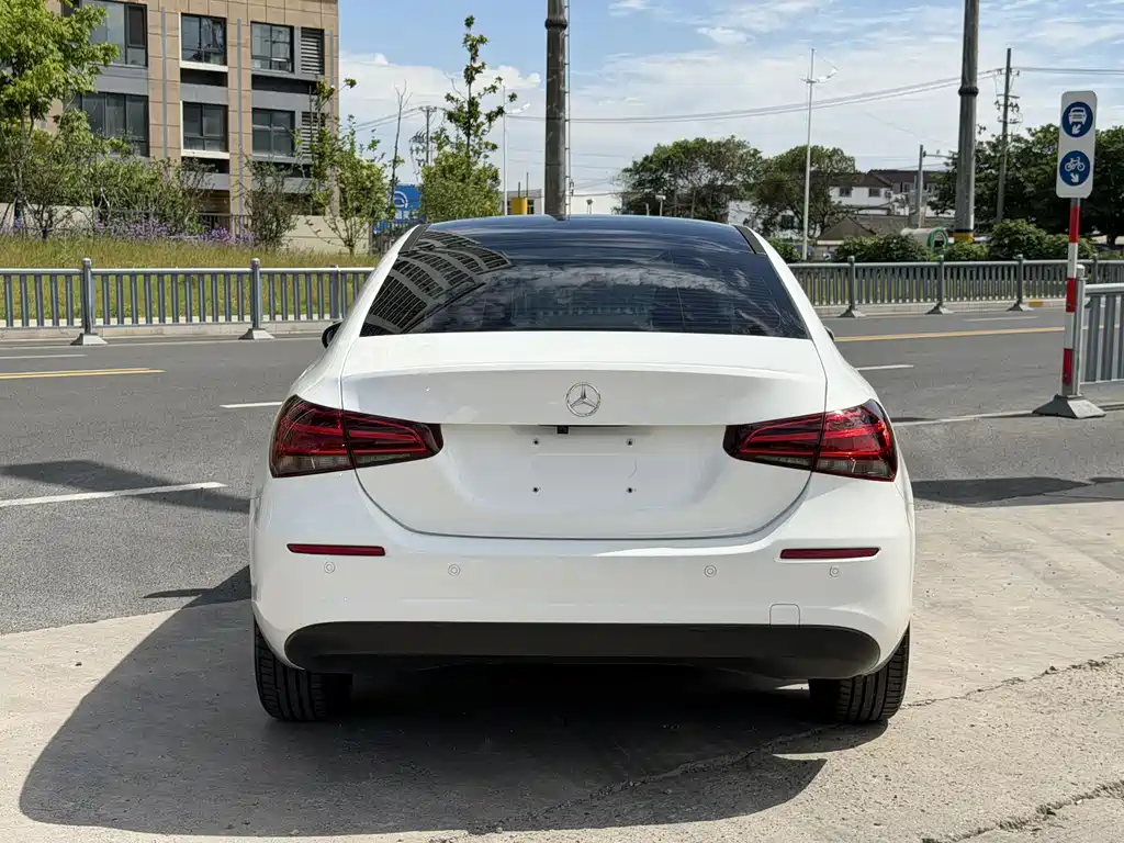 Mercedes-Benz A-Class 2020 — фото 7