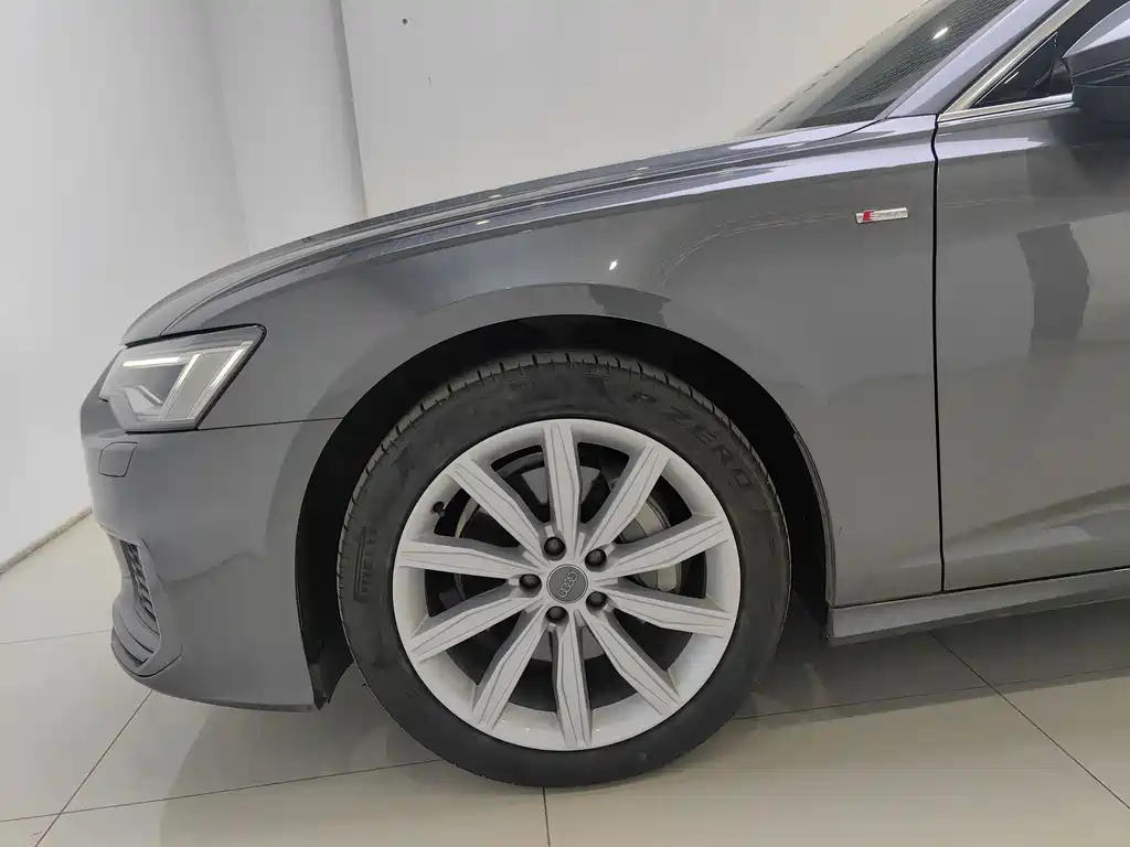 Audi A6L 2022 — фото 16