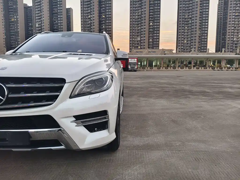 Mercedes-Benz M-Class 2015 — фото 17