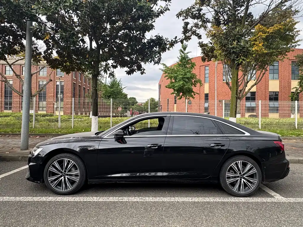 Audi A6L 2022 — фото 5