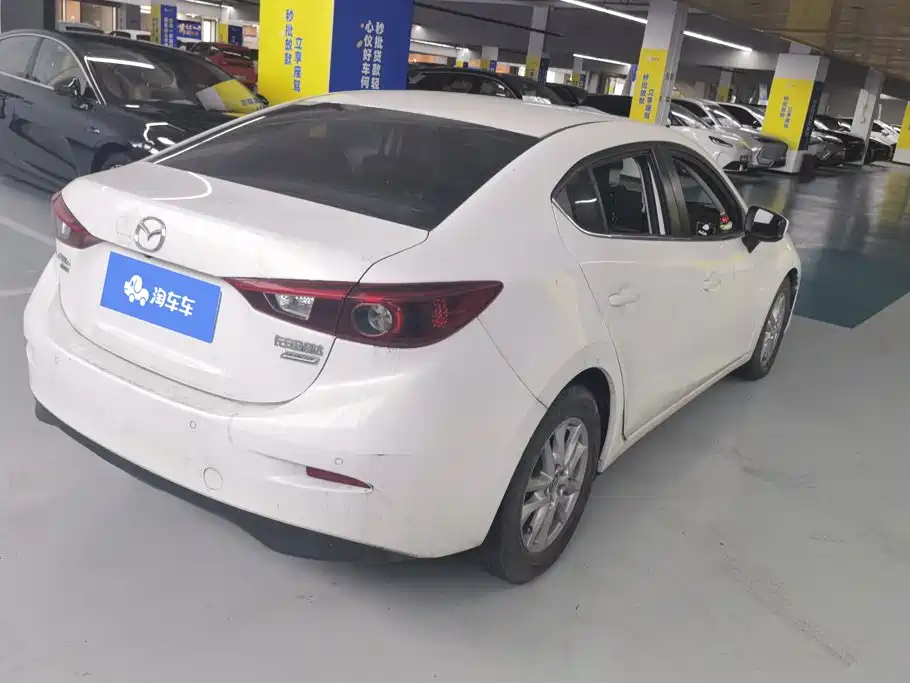 Mazda 3 Axela 2018 — фото 3