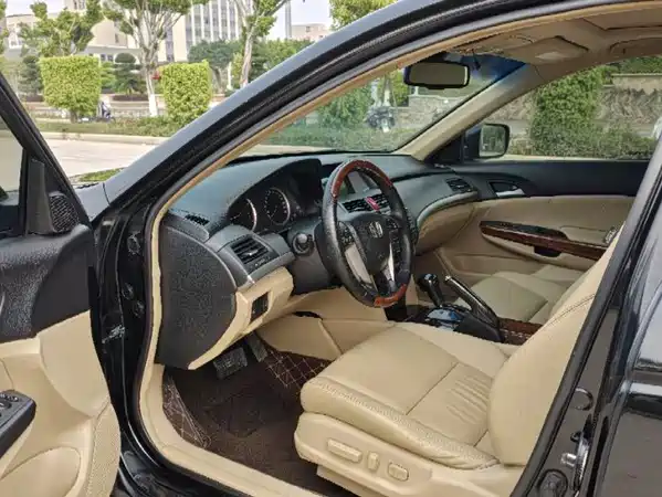 Honda Accord 2012