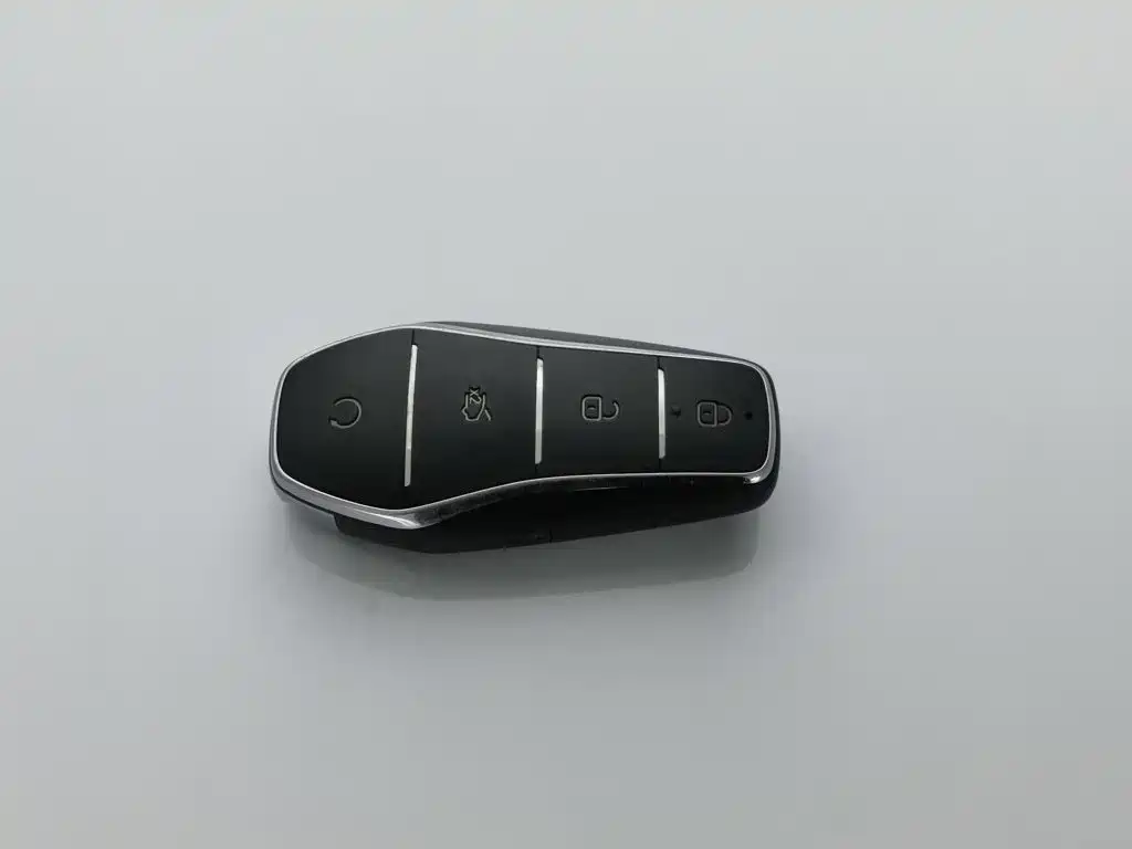 BYD Seal 05 DM-i 2025 — фото 19