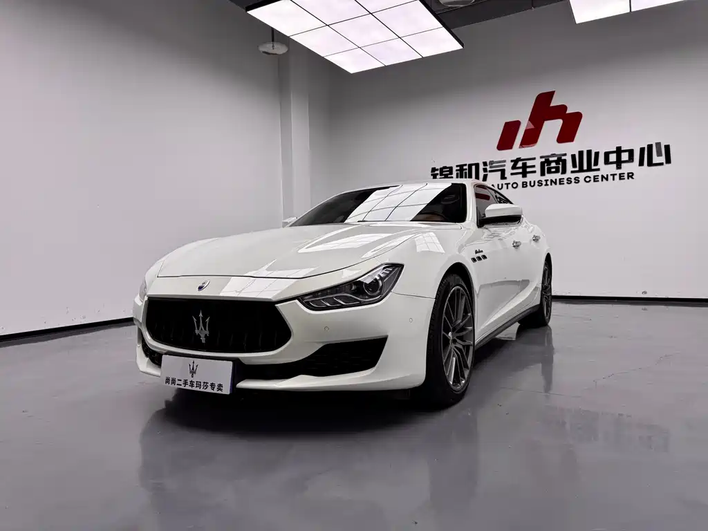 Maserati Ghibli 2021 — фото 1