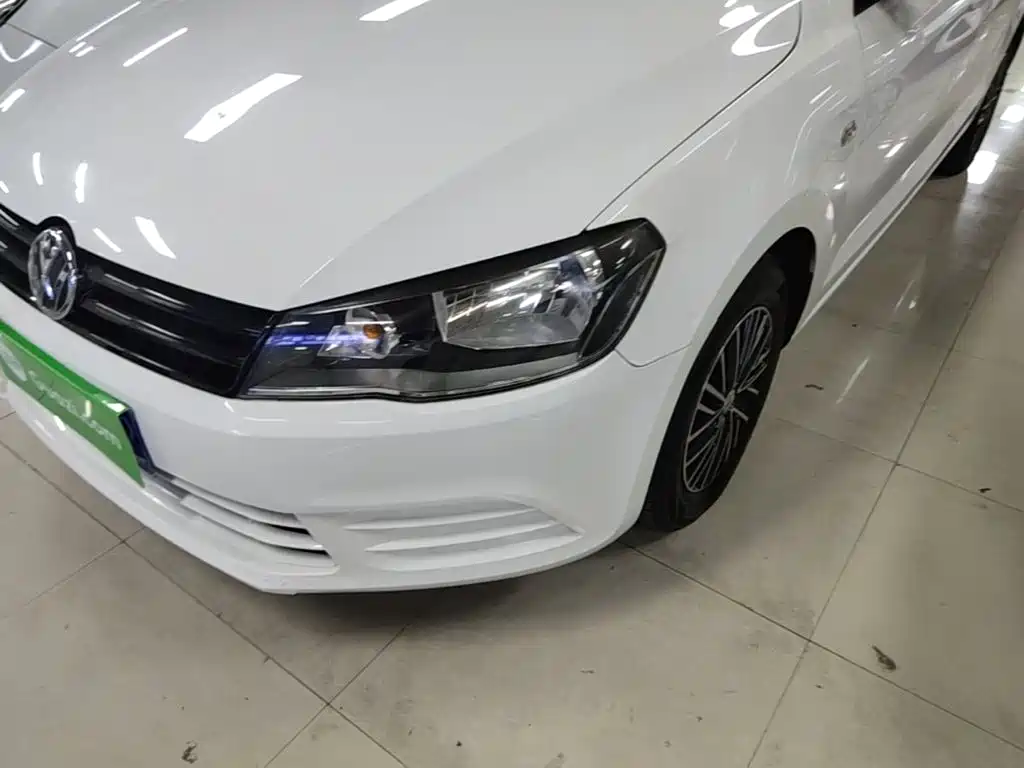 Volkswagen Jetta 2018 — фото 24
