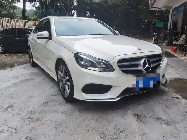 Mercedes-Benz E-Class 2015