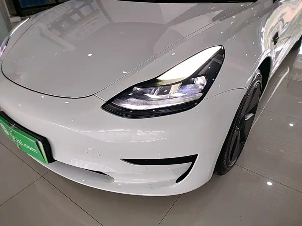 Tesla Model 3 2021 — фото 24