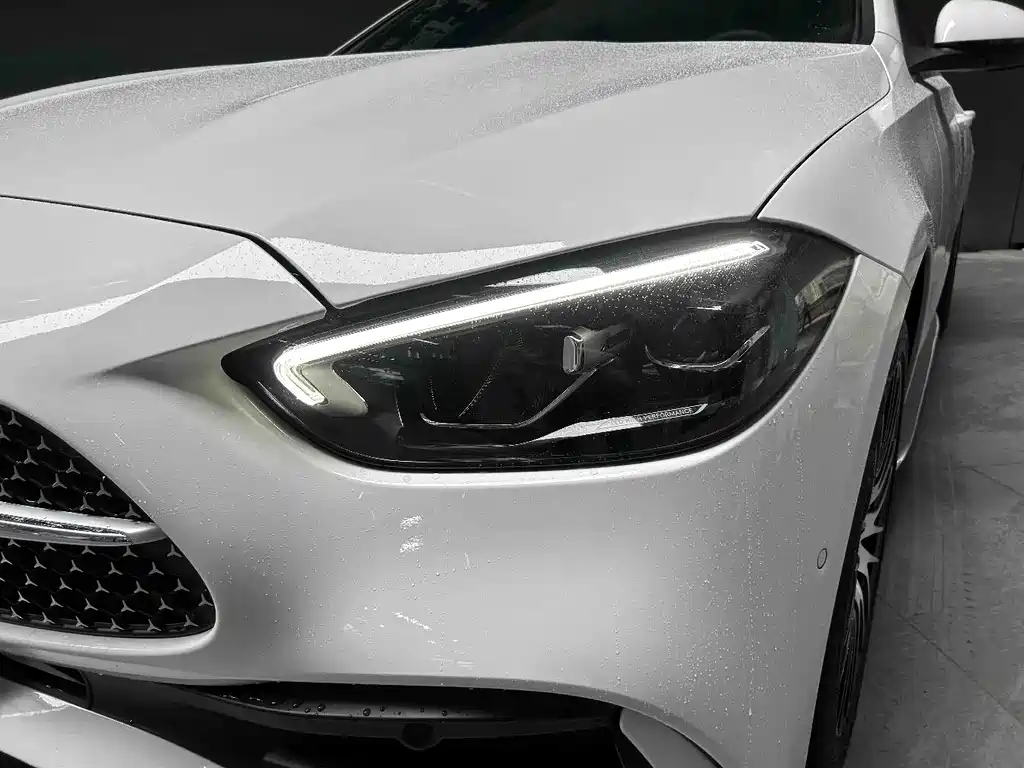 Mercedes-Benz C-Class 2023 — фото 9