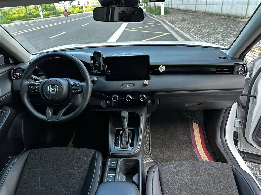 Honda Vezel 2023 — фото 11