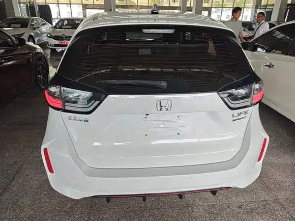 Honda LIFE 2022