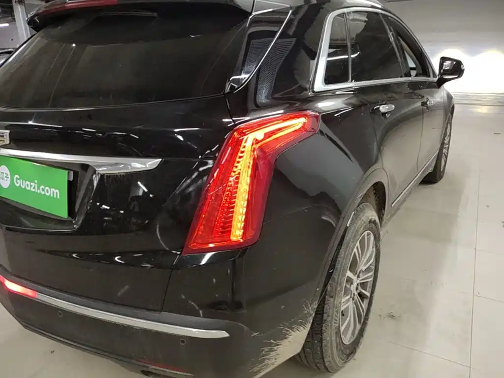 Cadillac XT5 2018 — фото 8