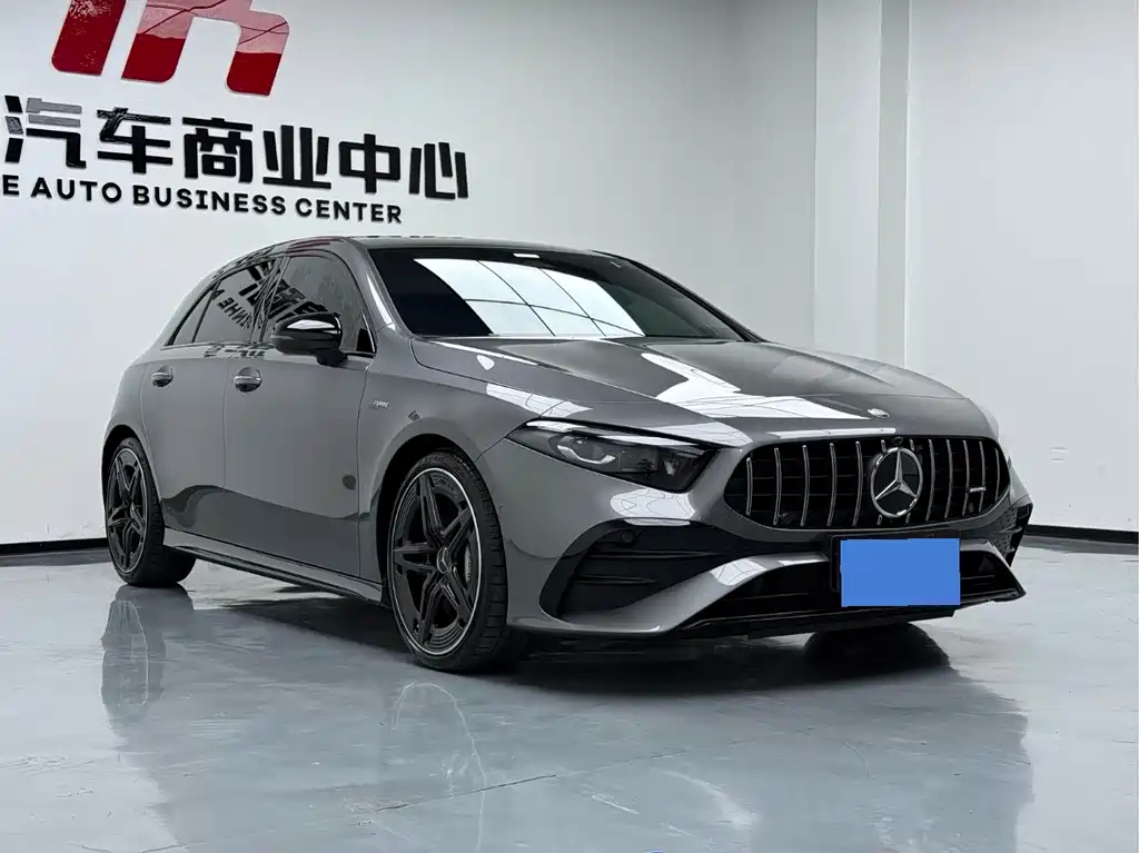 Mercedes-Benz A-Class AMG 2025 — фото 3