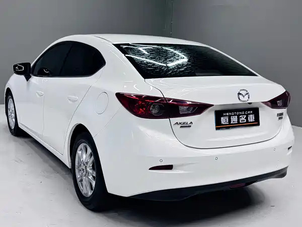 Mazda 3 Axela 2019