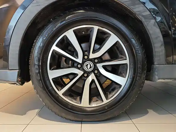 Dongfeng Scenery 580 2017