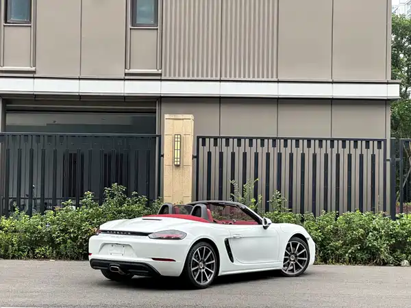 Porsche 718 2023