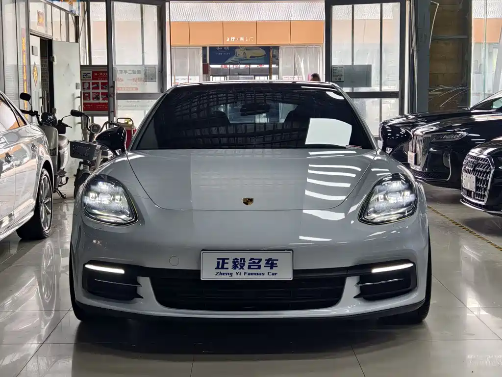 Porsche Panamera 2019