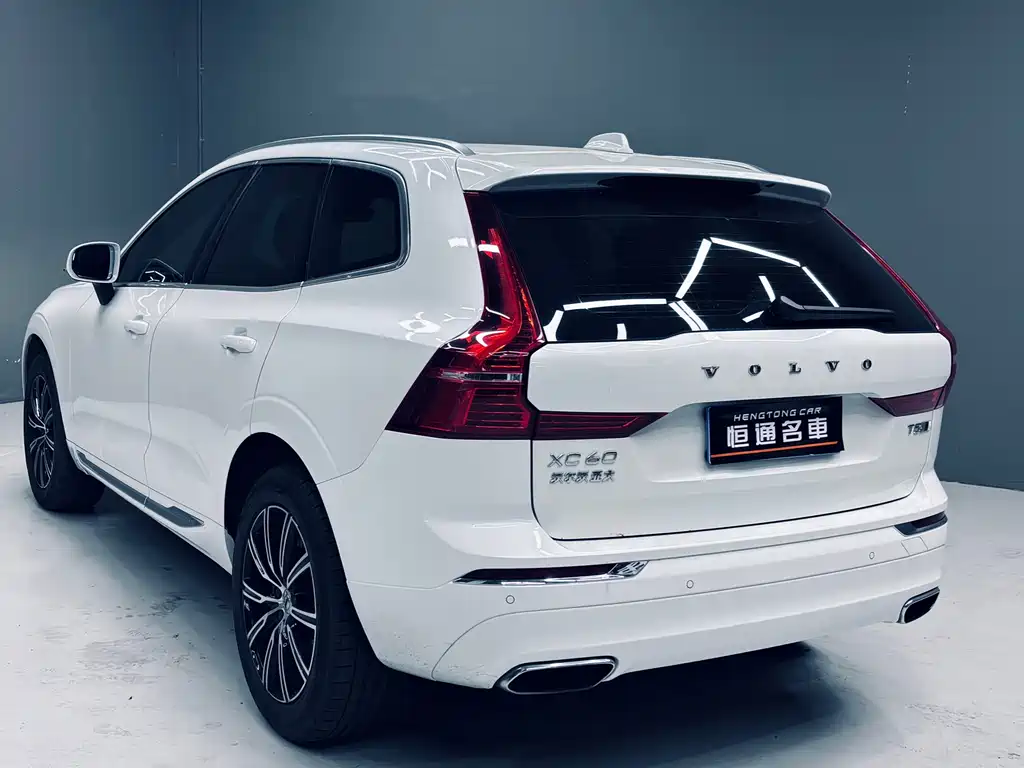 Volvo XC60 2019 — фото 3