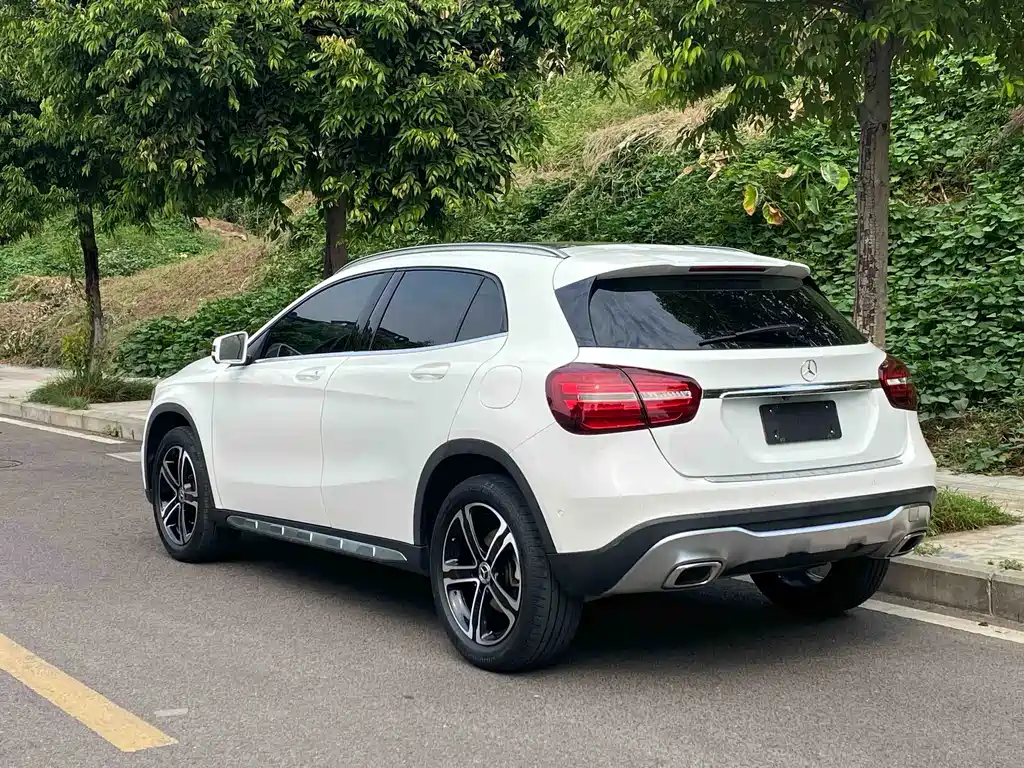 Mercedes-Benz GLA 2018 — фото 4