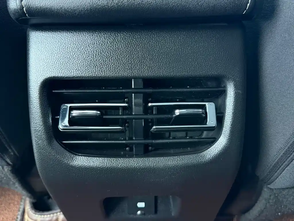 Haval M6 2023 — фото 12