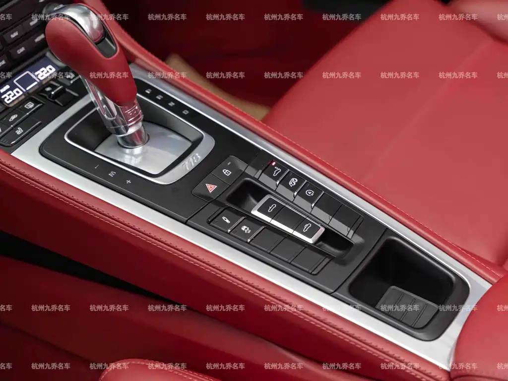 Porsche 718 2024 — фото 17