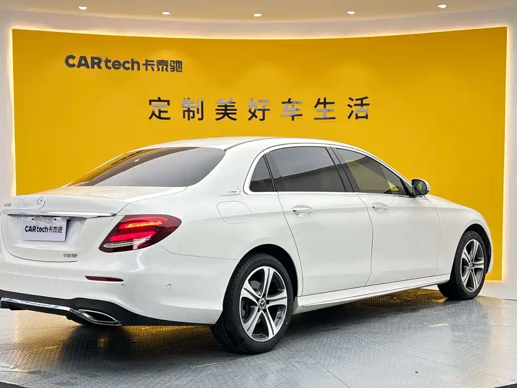 Mercedes-Benz E-Class 2019 — фото 14