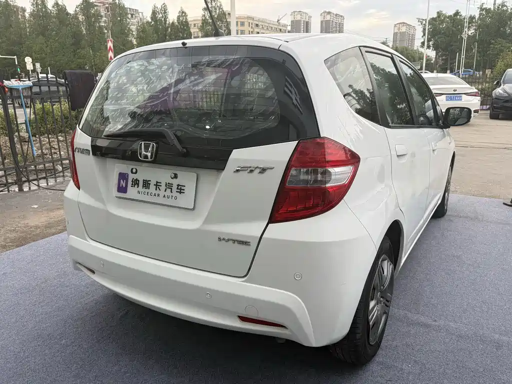 Honda Fit 2013 — фото 4