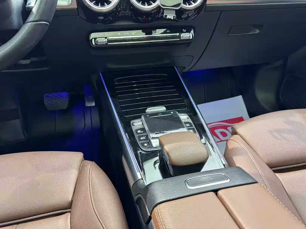 Mercedes-Benz GLB 2021 — фото 10