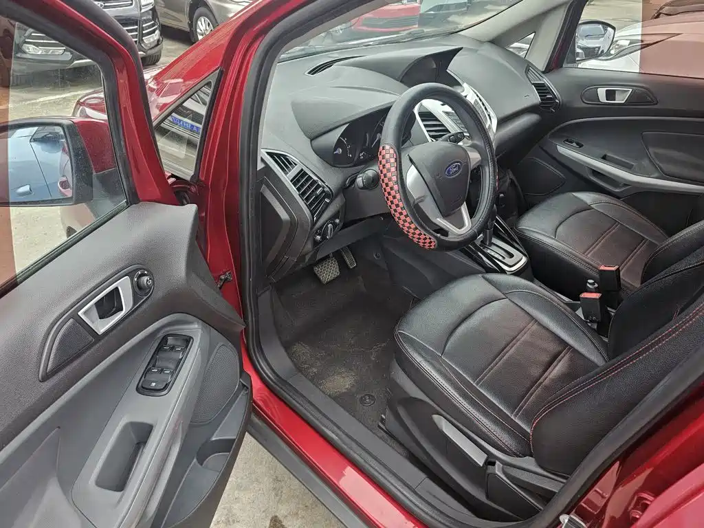 Ford Ecosport 2017 — фото 16