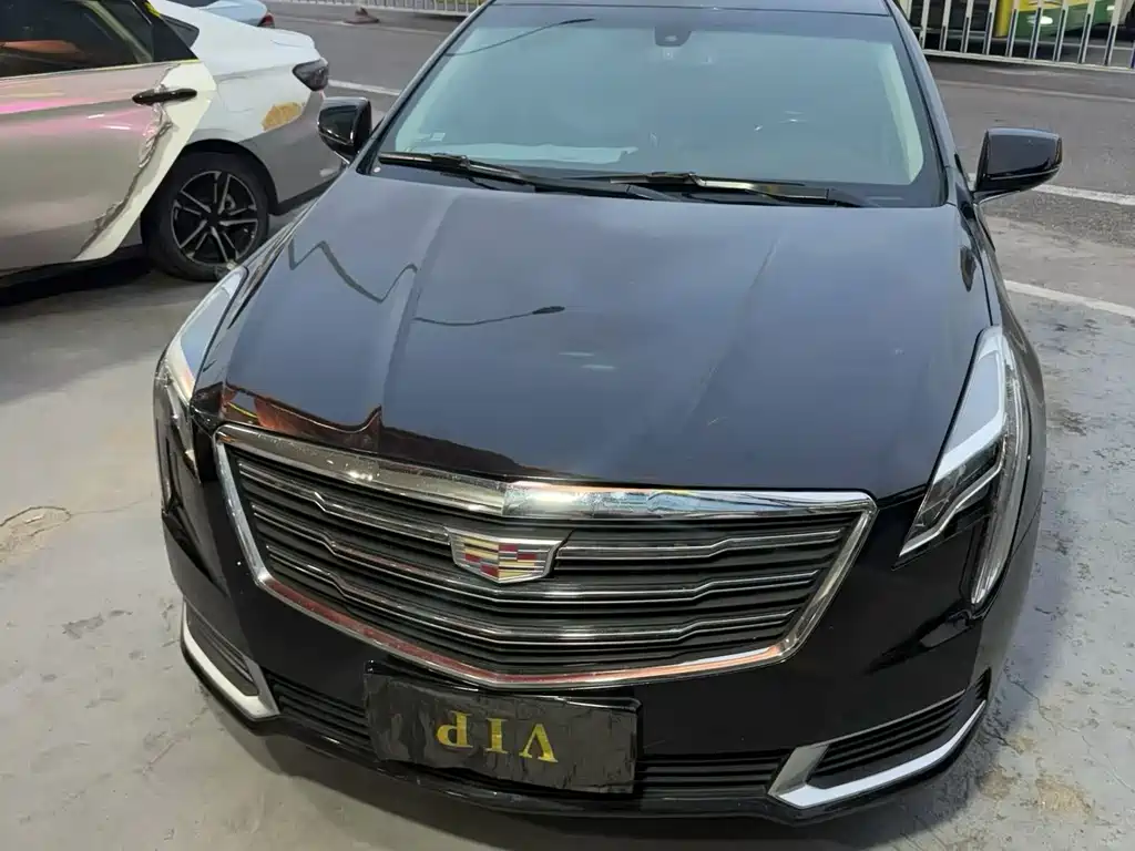 Cadillac XTS 2018 — фото 2