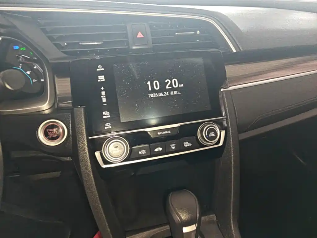 Honda Civic 2020 — фото 13