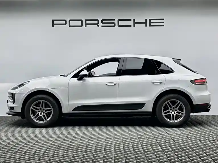 Porsche Macan 2021 — фото 4