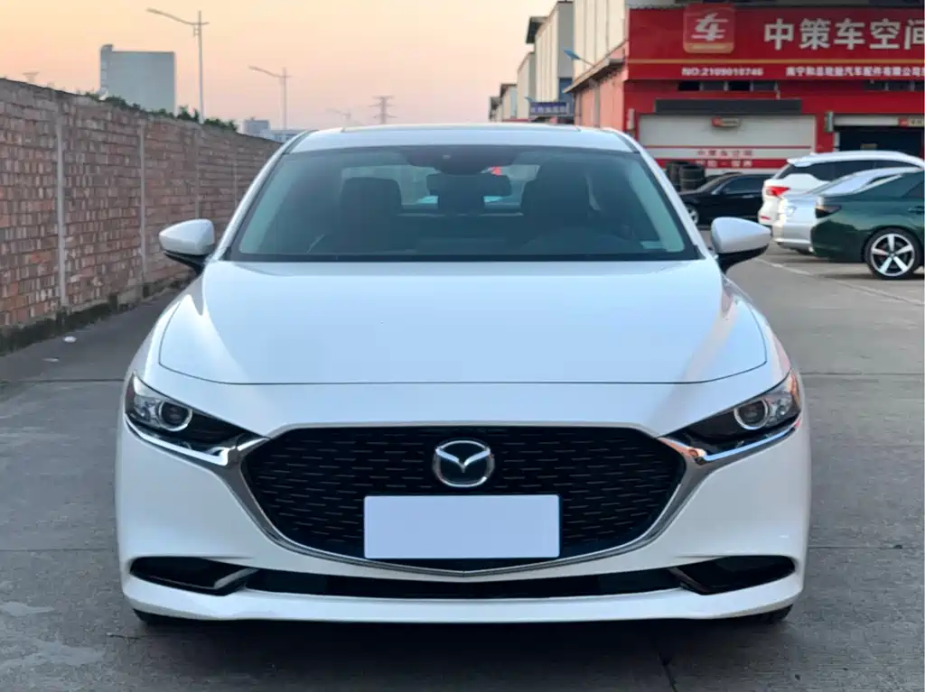 Mazda 3 Axela 2019