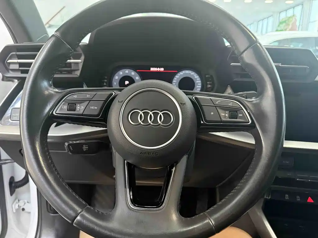 Audi A3 2022 — фото 17