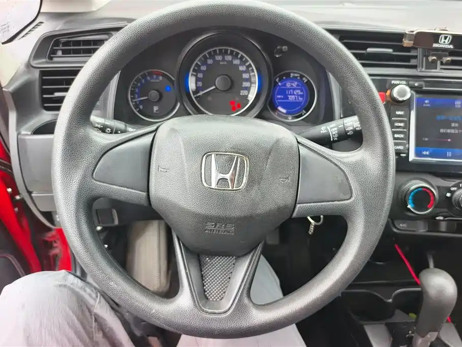 Honda Fit 2017 — фото 15