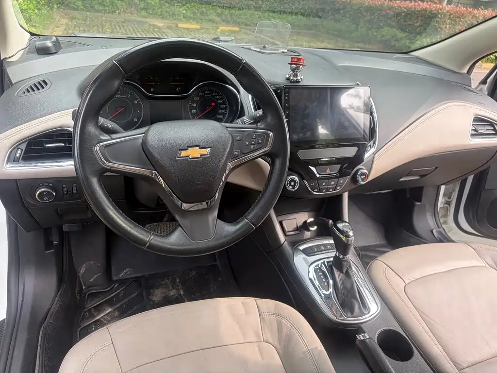Chevrolet Cruze 2015 — фото 14