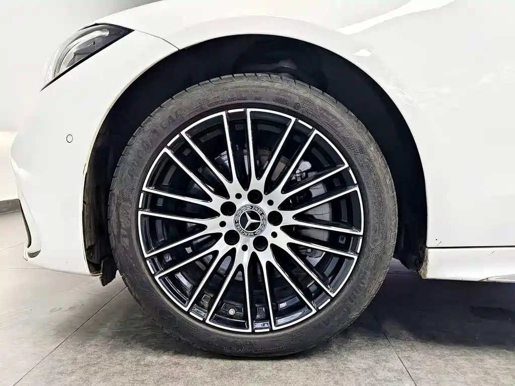 Mercedes-Benz C-Class 2023 — фото 15