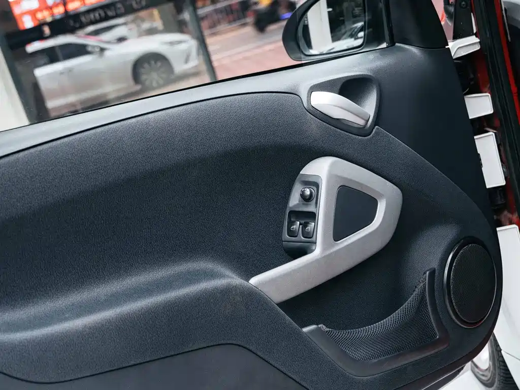 smart fortwo 2014 — фото 13