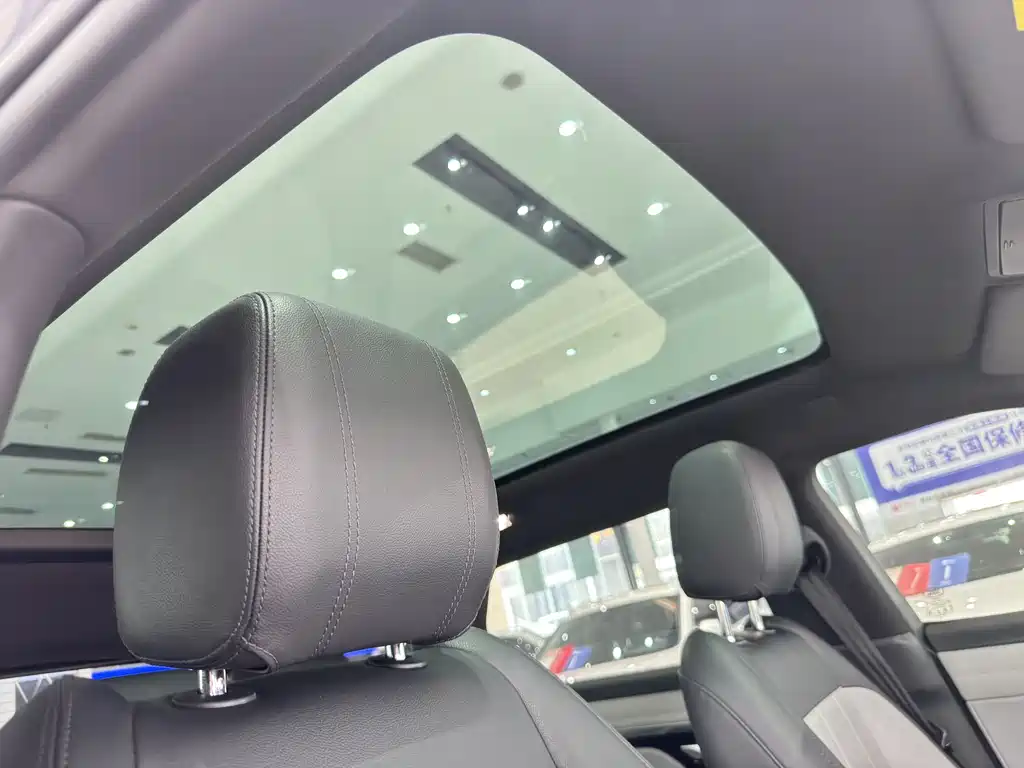 Land Rover Range Rover Evoque 2021 — фото 11