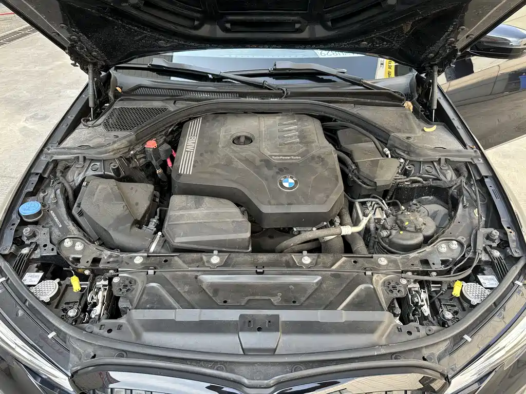 BMW 3 Series 2021 — фото 13
