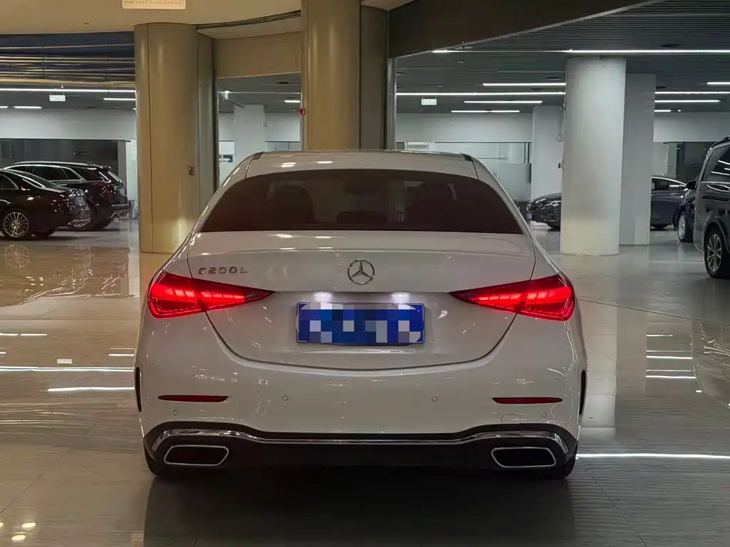 Mercedes-Benz C-Class 2023 — фото 17