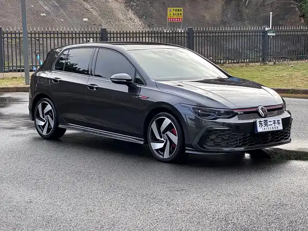 Volkswagen Golf GTI 2022