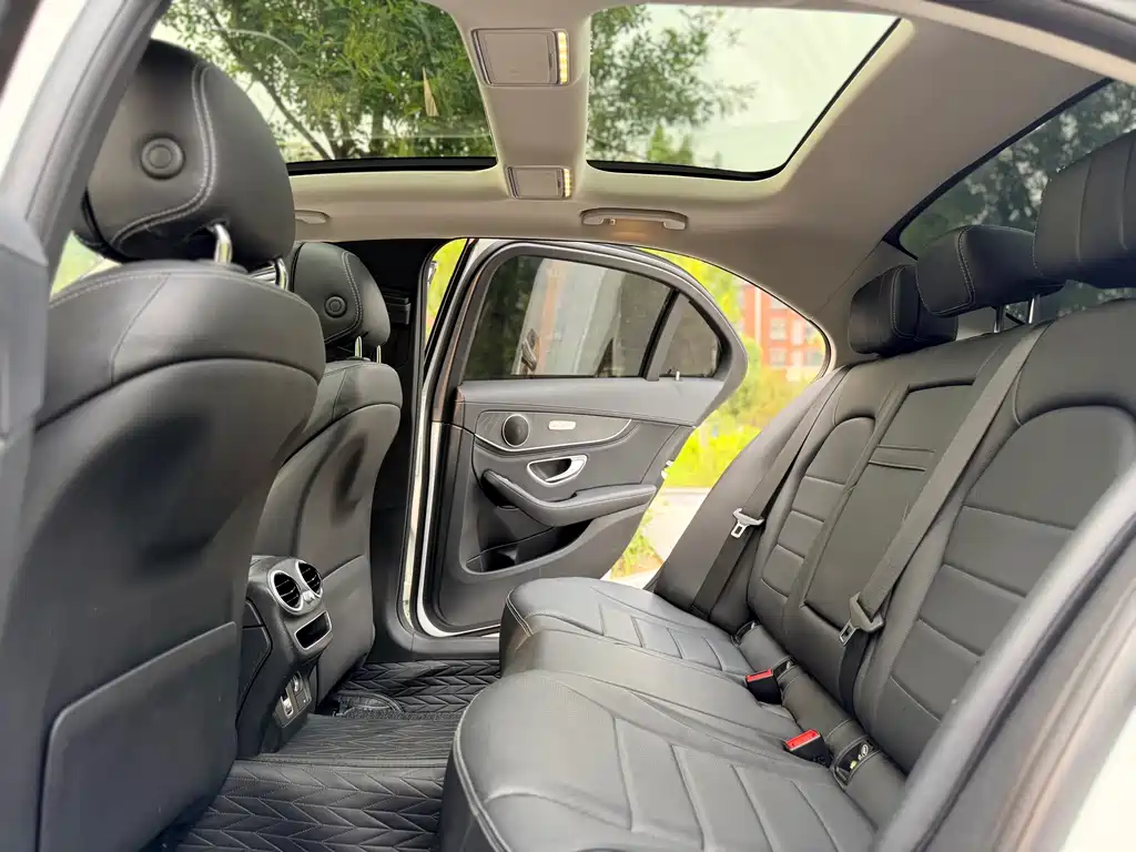 Mercedes-Benz C-Class 2020