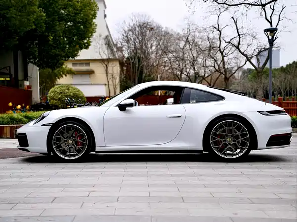 Porsche 911 2020