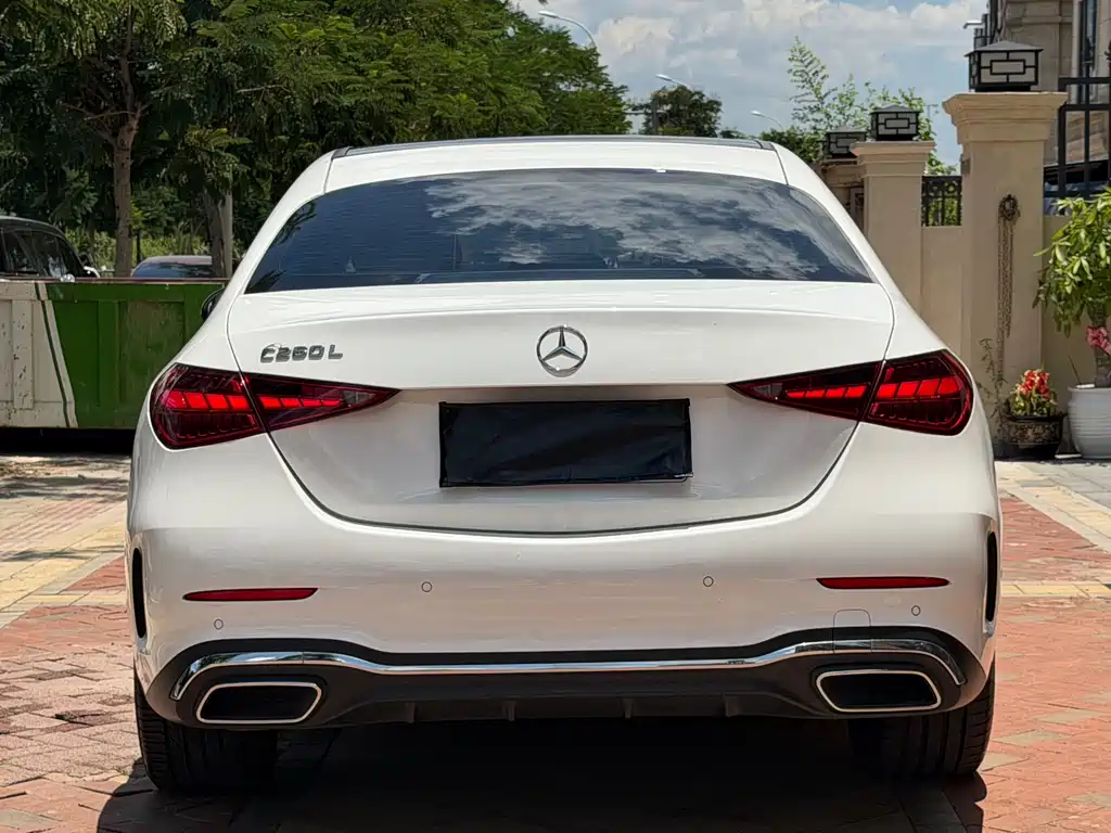 Mercedes-Benz C-Class 2023 — фото 8