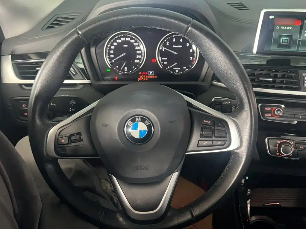 BMW X2 2019 — фото 12