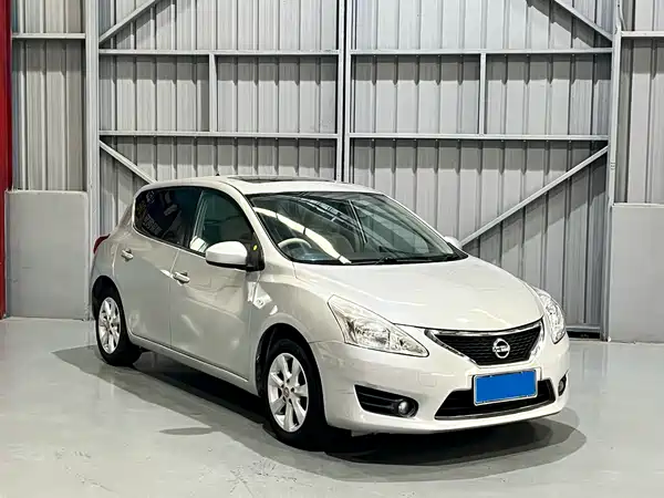 Nissan Tiida 2011