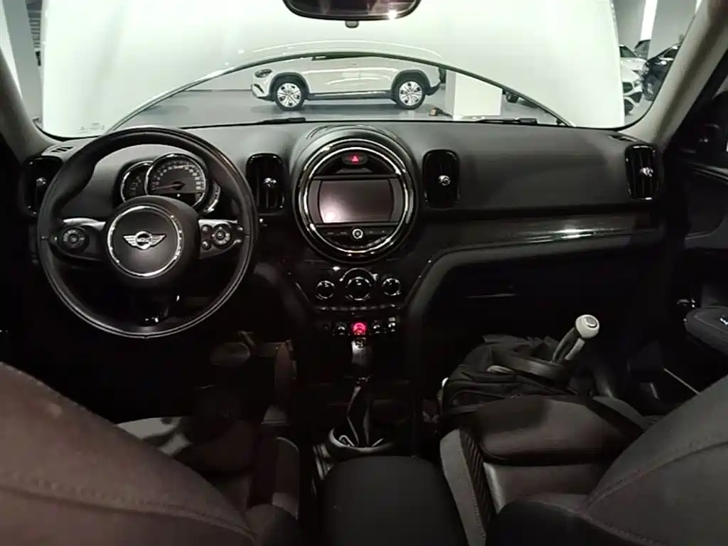 MINI Countryman 2018 — фото 10