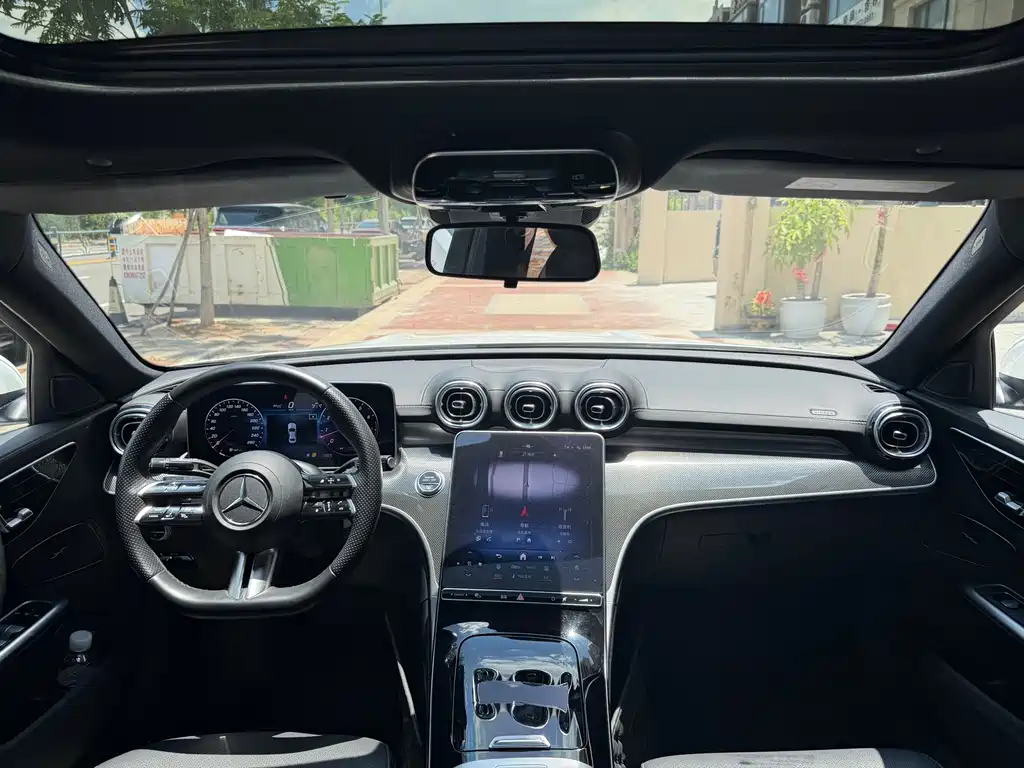 Mercedes-Benz C-Class 2023